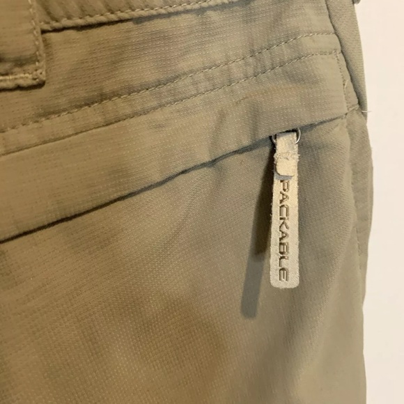 Columbia Titanium Sportswear Women's Tan Size 14 Cropped Capri Pants - Picture 6 of 6
